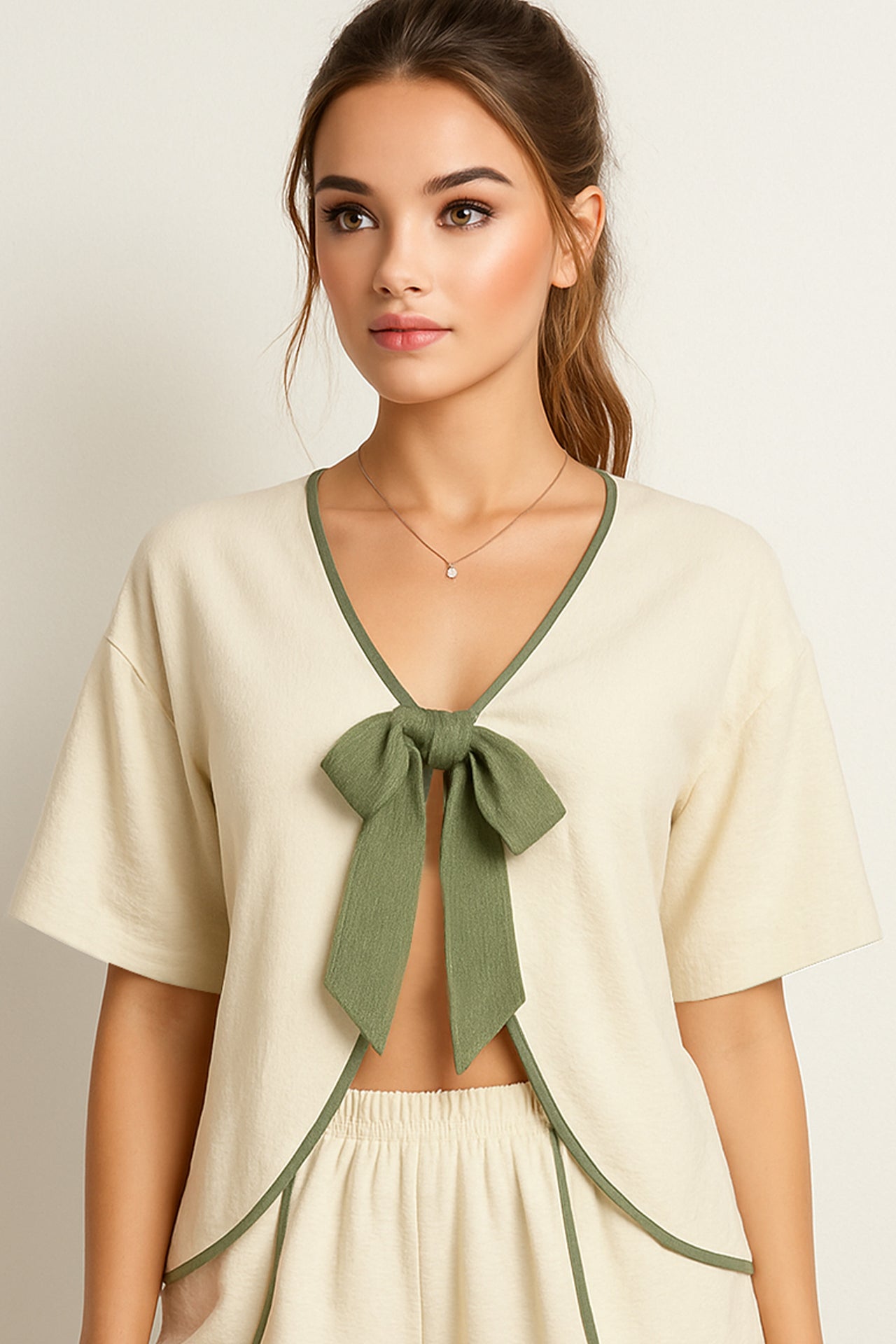 Camisa com laço frontal - EXCLUSIVO ONLINE