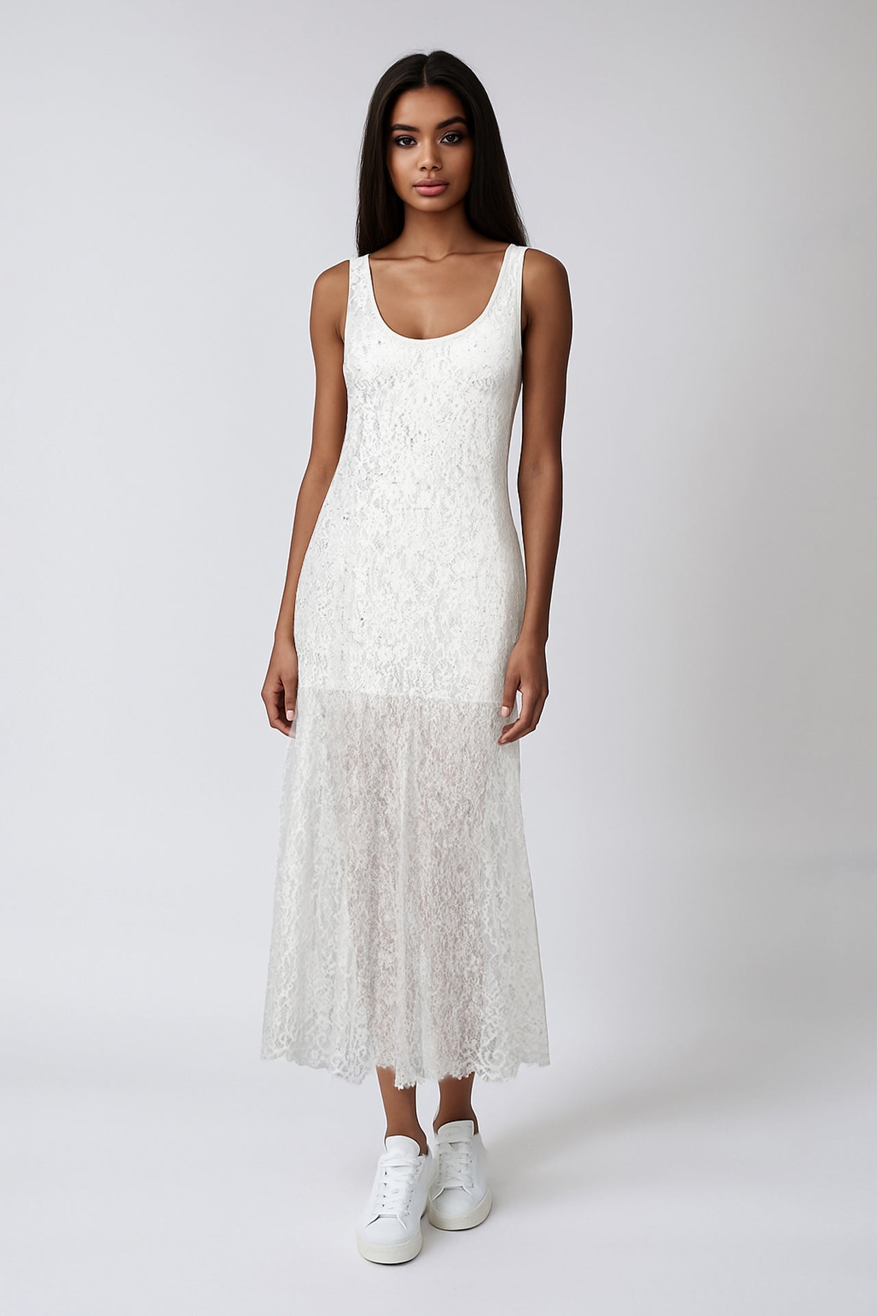 Vestido Midi em Renda