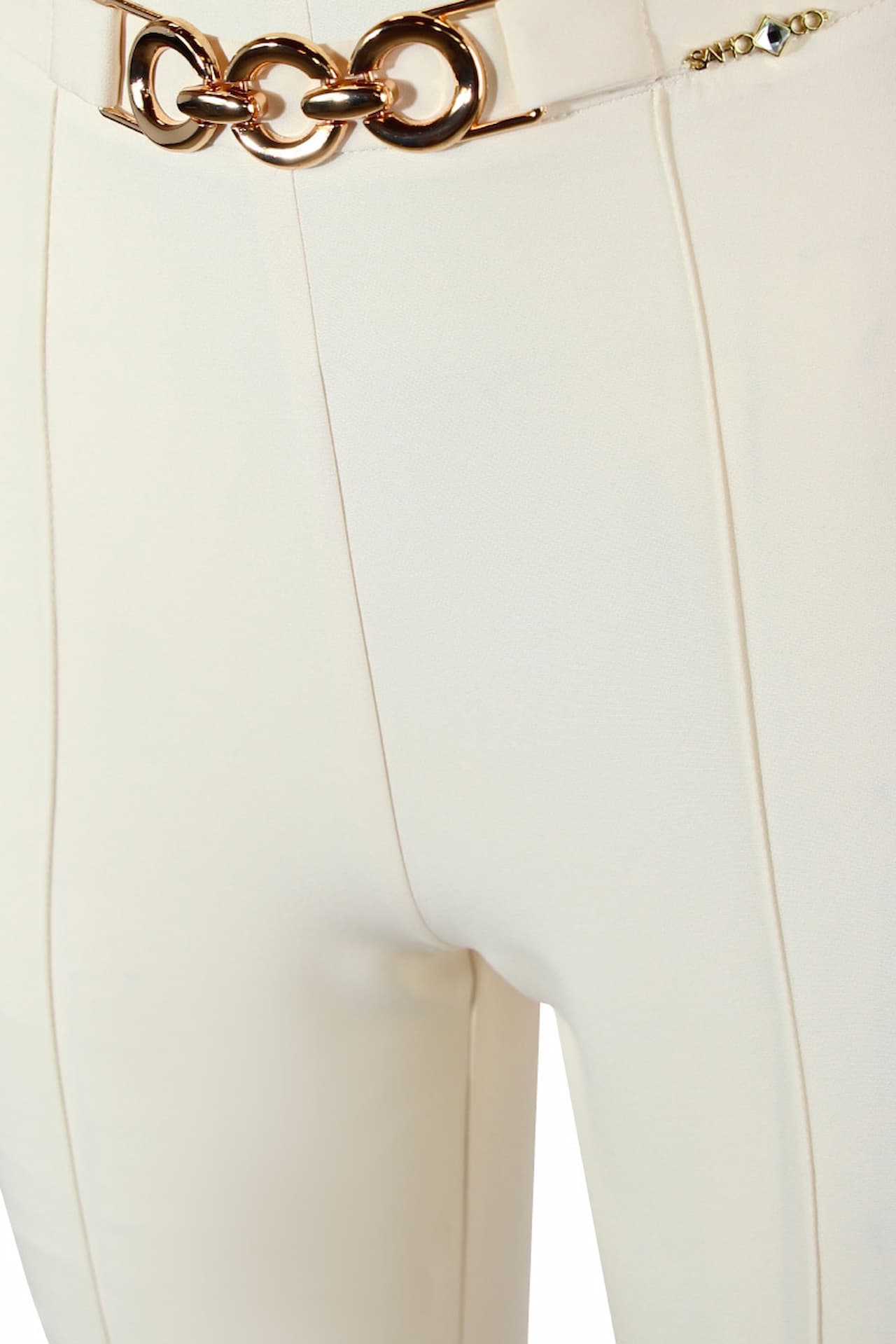 Calças skinny pelo tornozelo