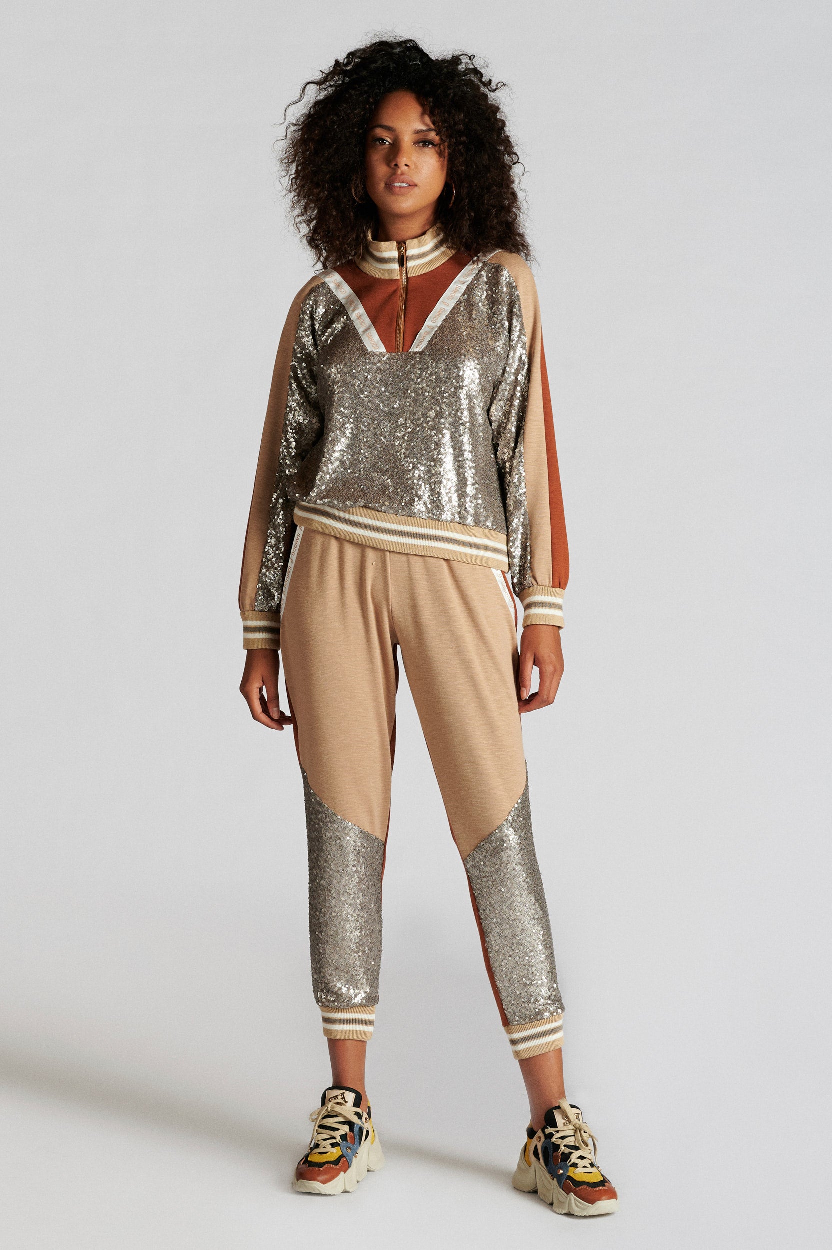 Calças Jogger Lantejoulas
