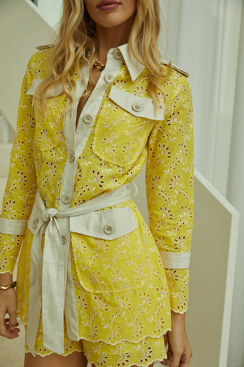 Camisa em Bordado Inglês