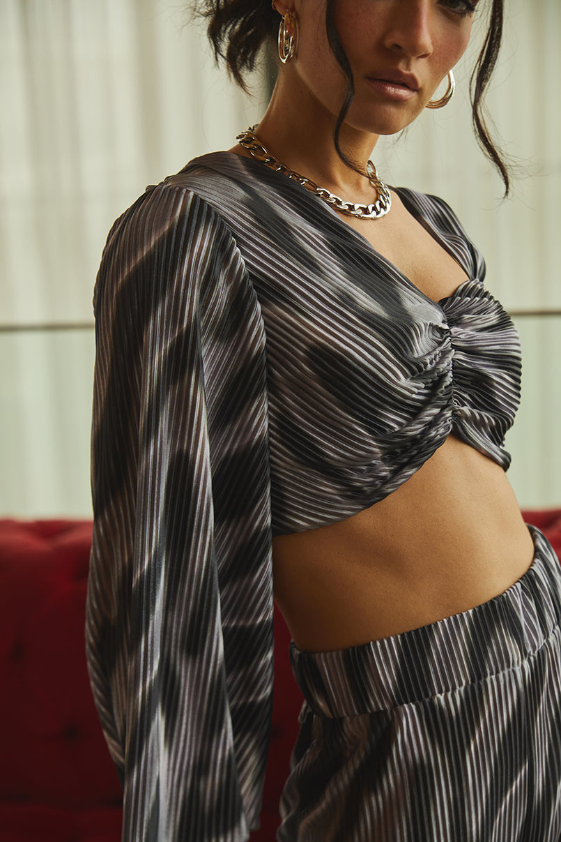 Crop top assimétrico