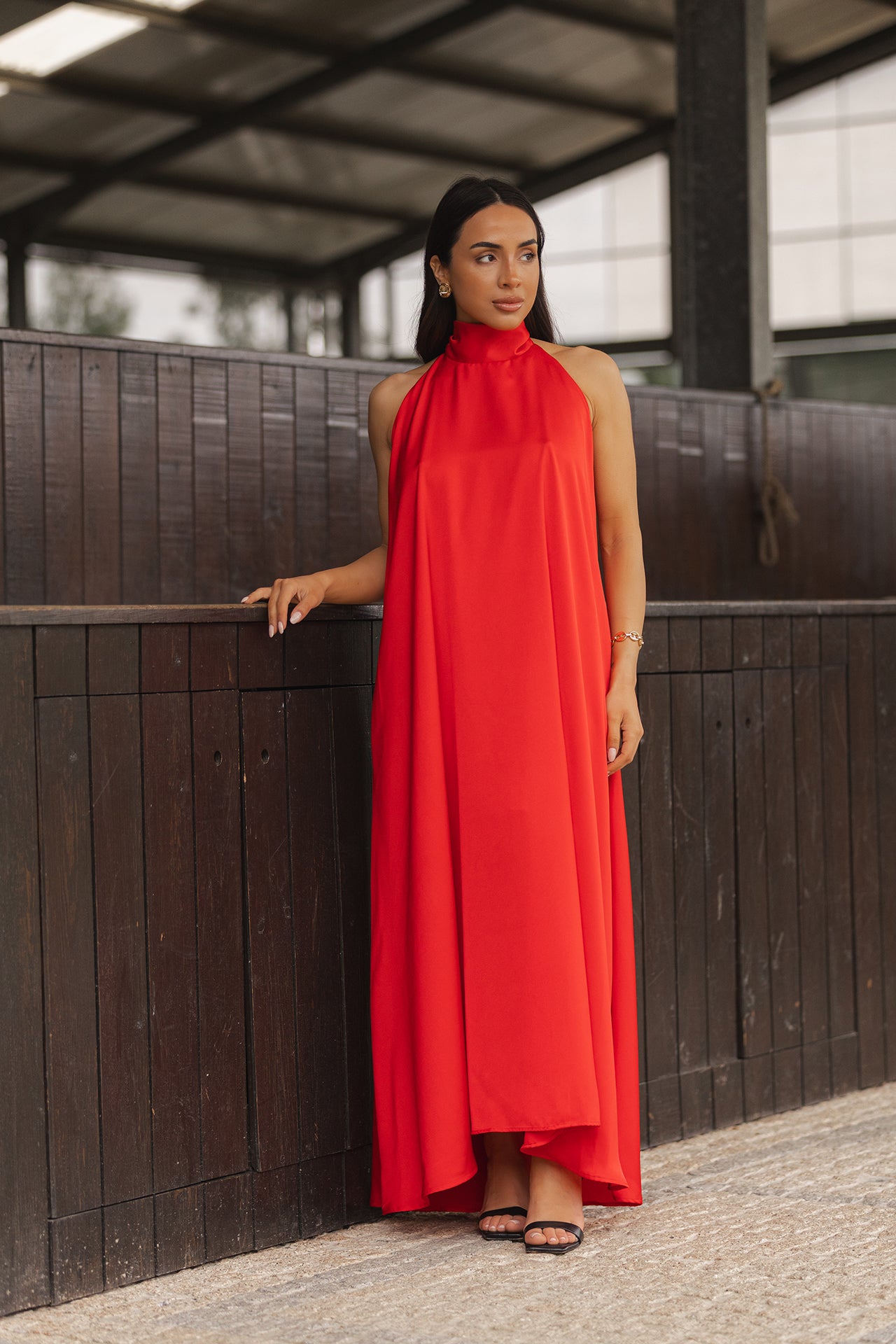 Vestido Halter Acetinado