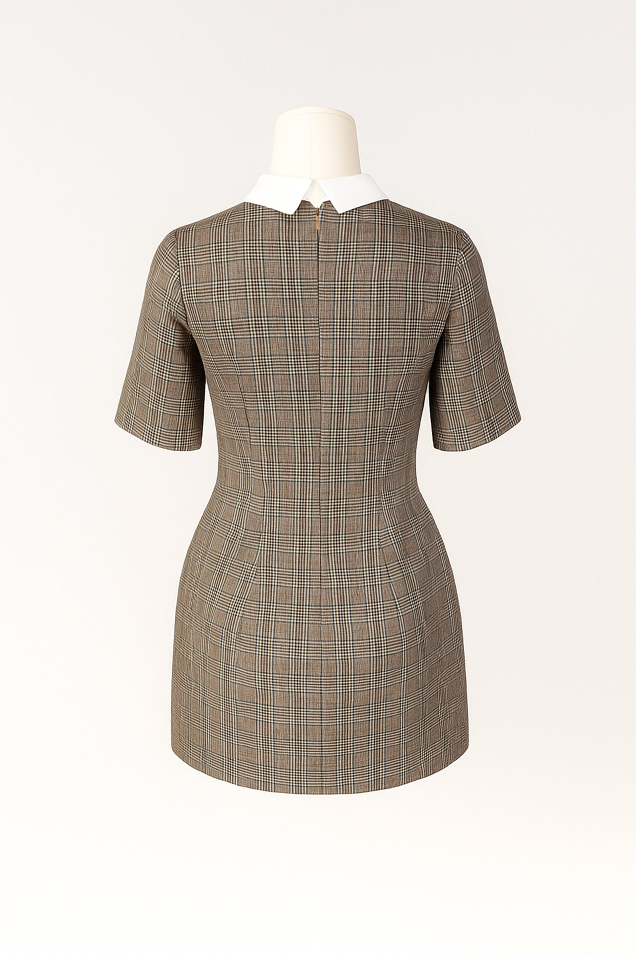 Vestido curto em padrão príncipe de Gales com gola removível bordada