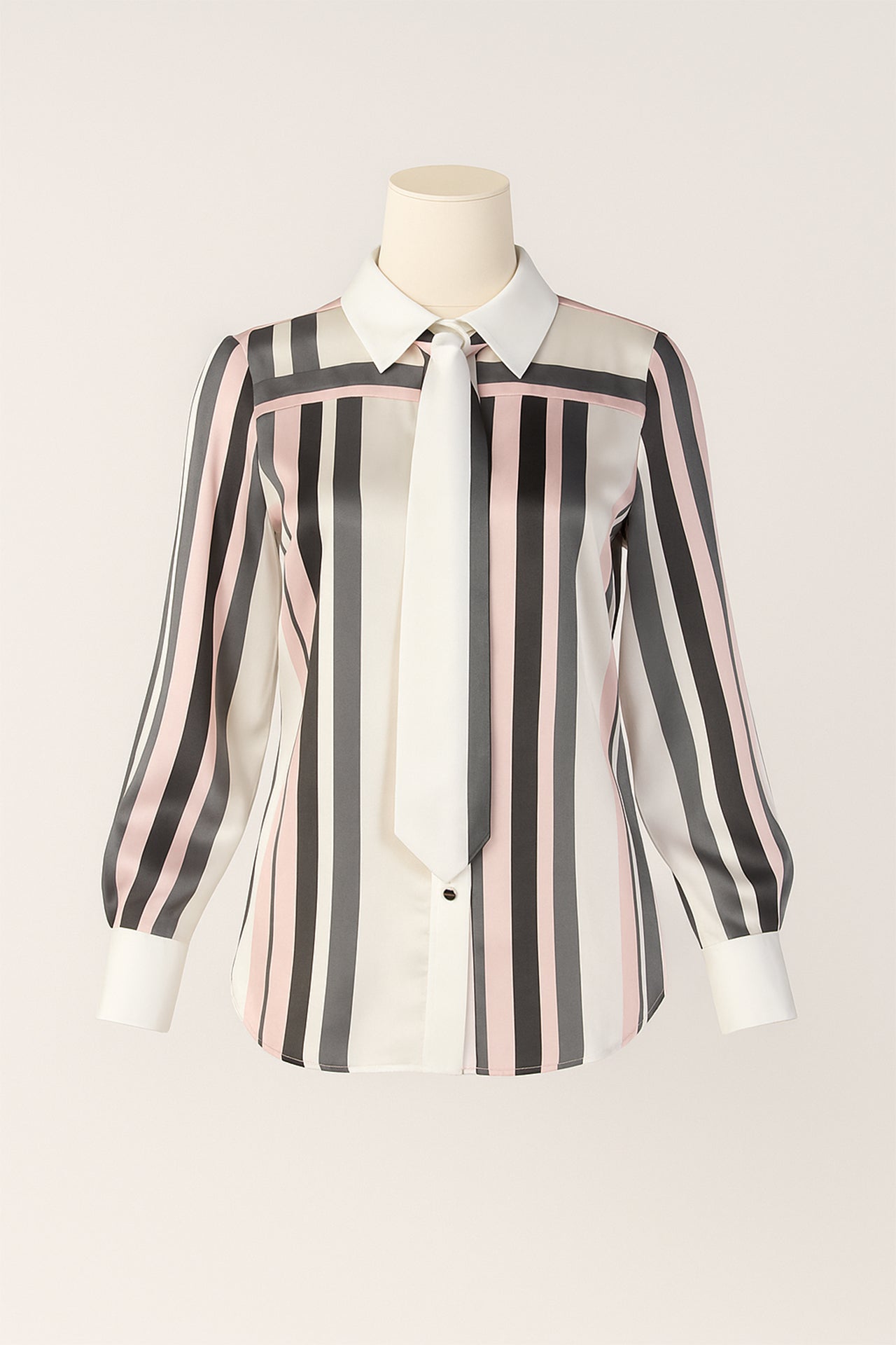 Camisa às Riscas com Gravata