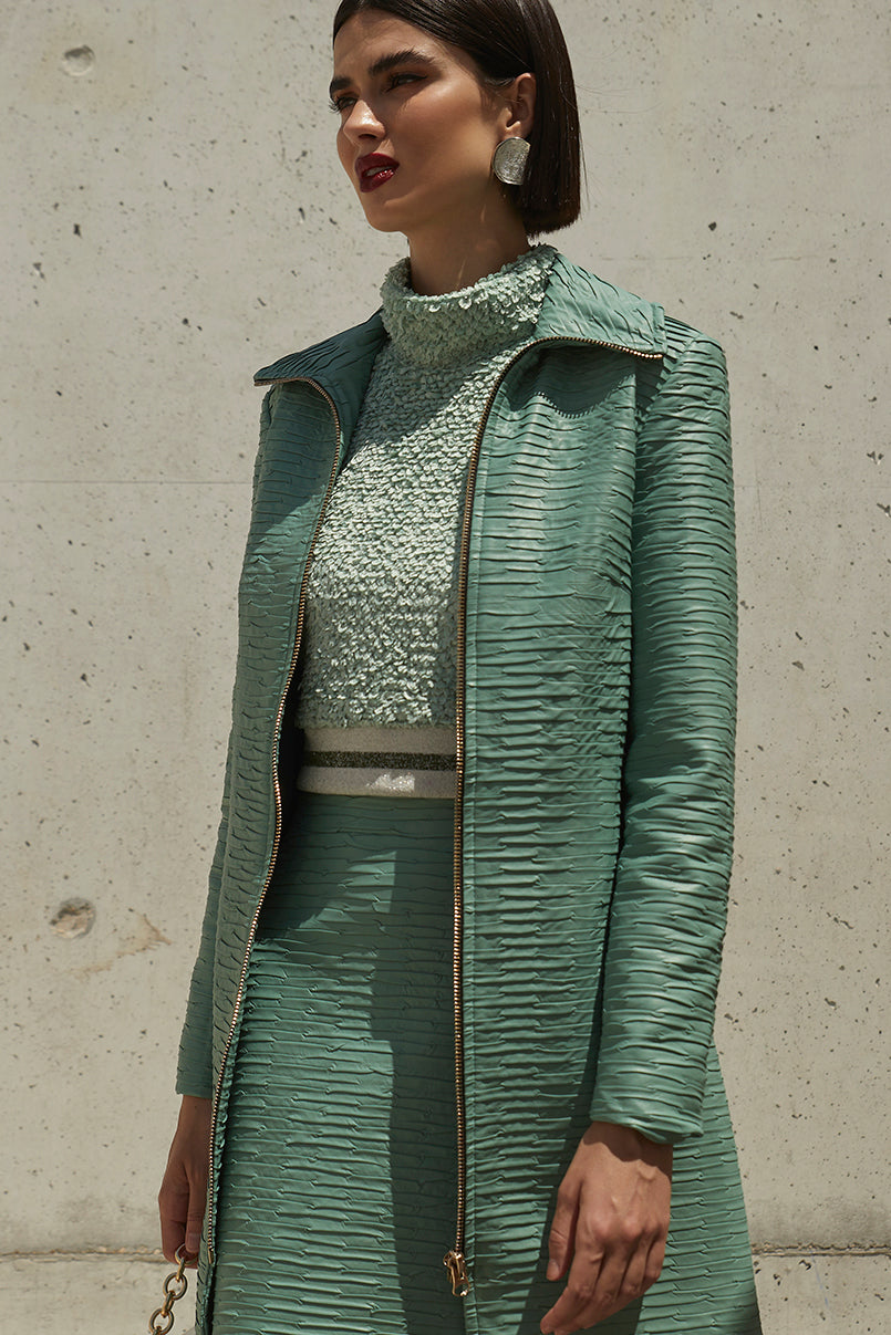 Saia curta com efeito pele