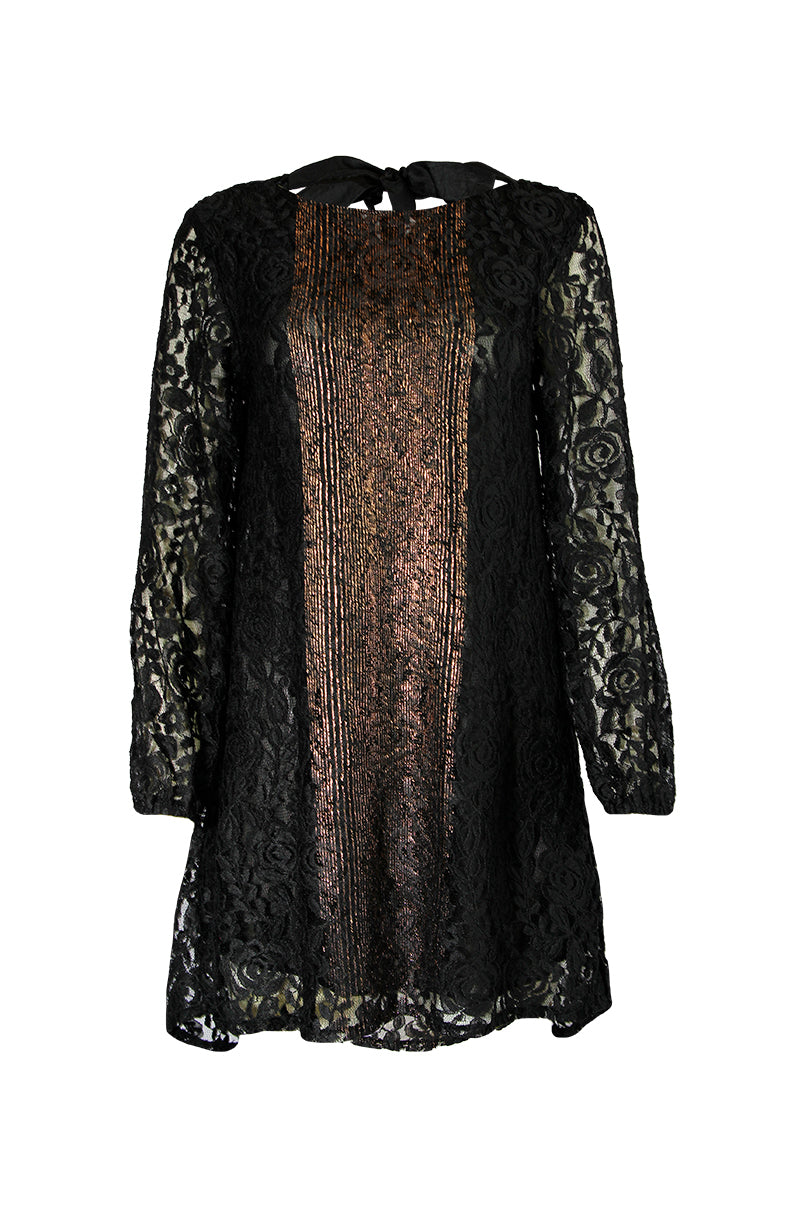 Vestido de renda assimétrico