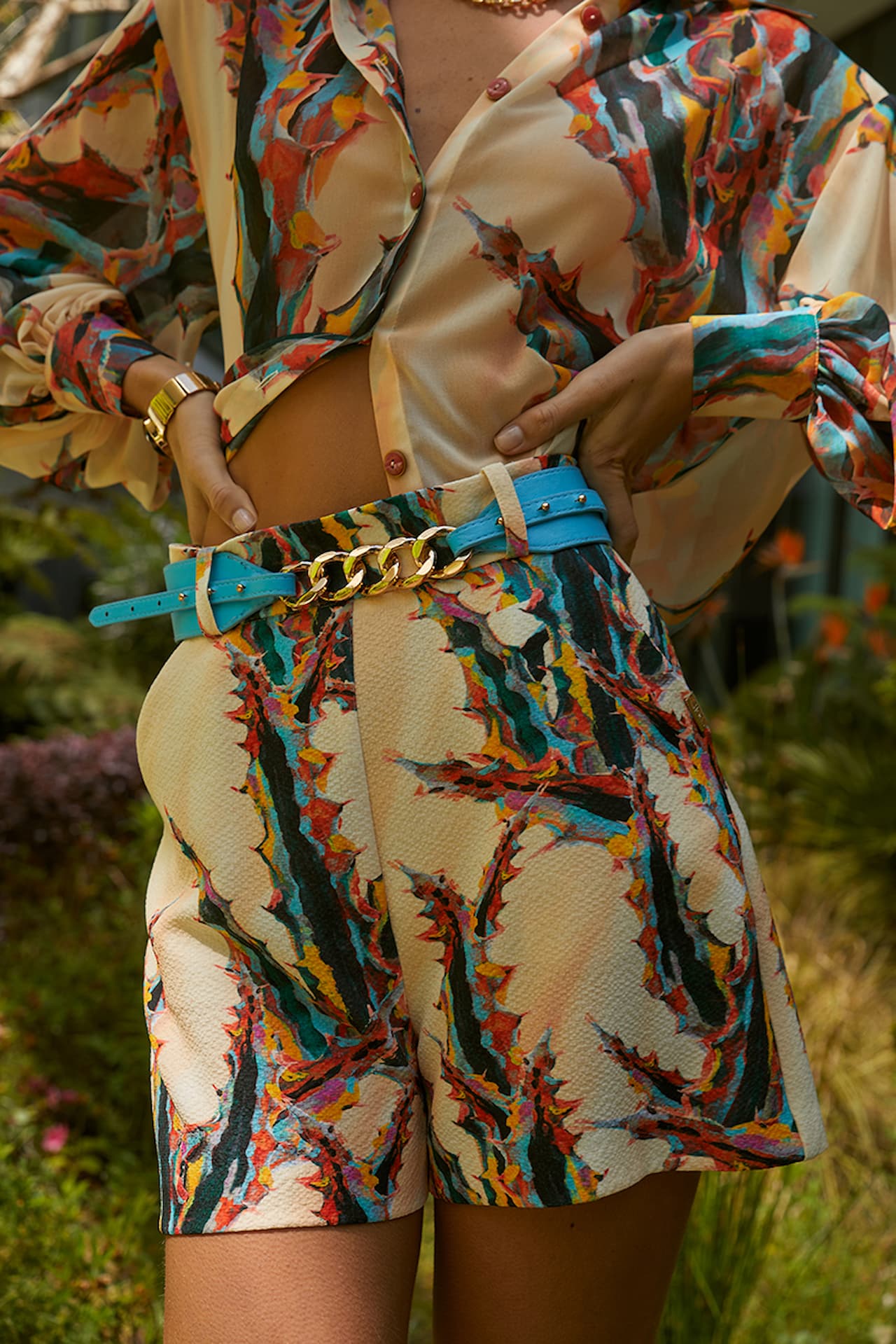 Calções com pinças