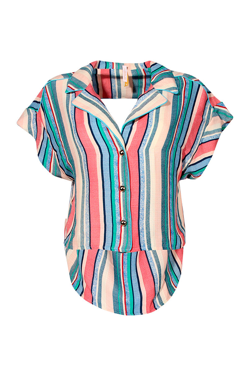 Camisa com aberturas