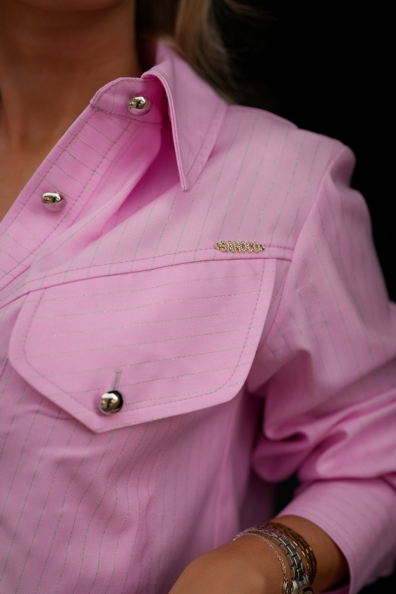 Camisa cropped risca diplomática