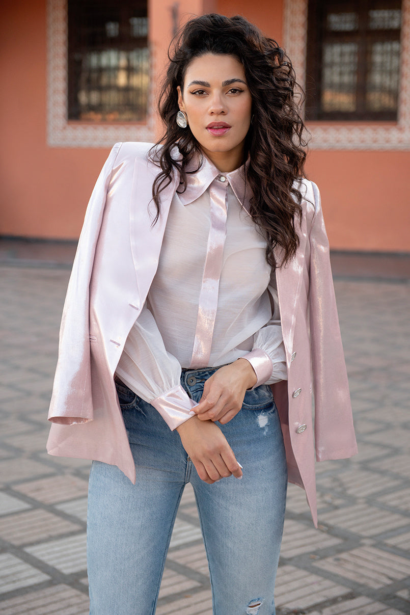 Camisa de organza pormenores metalizados