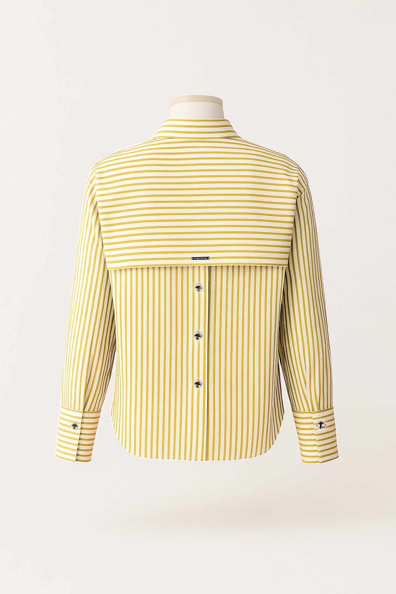 Camisa Risca Dourada