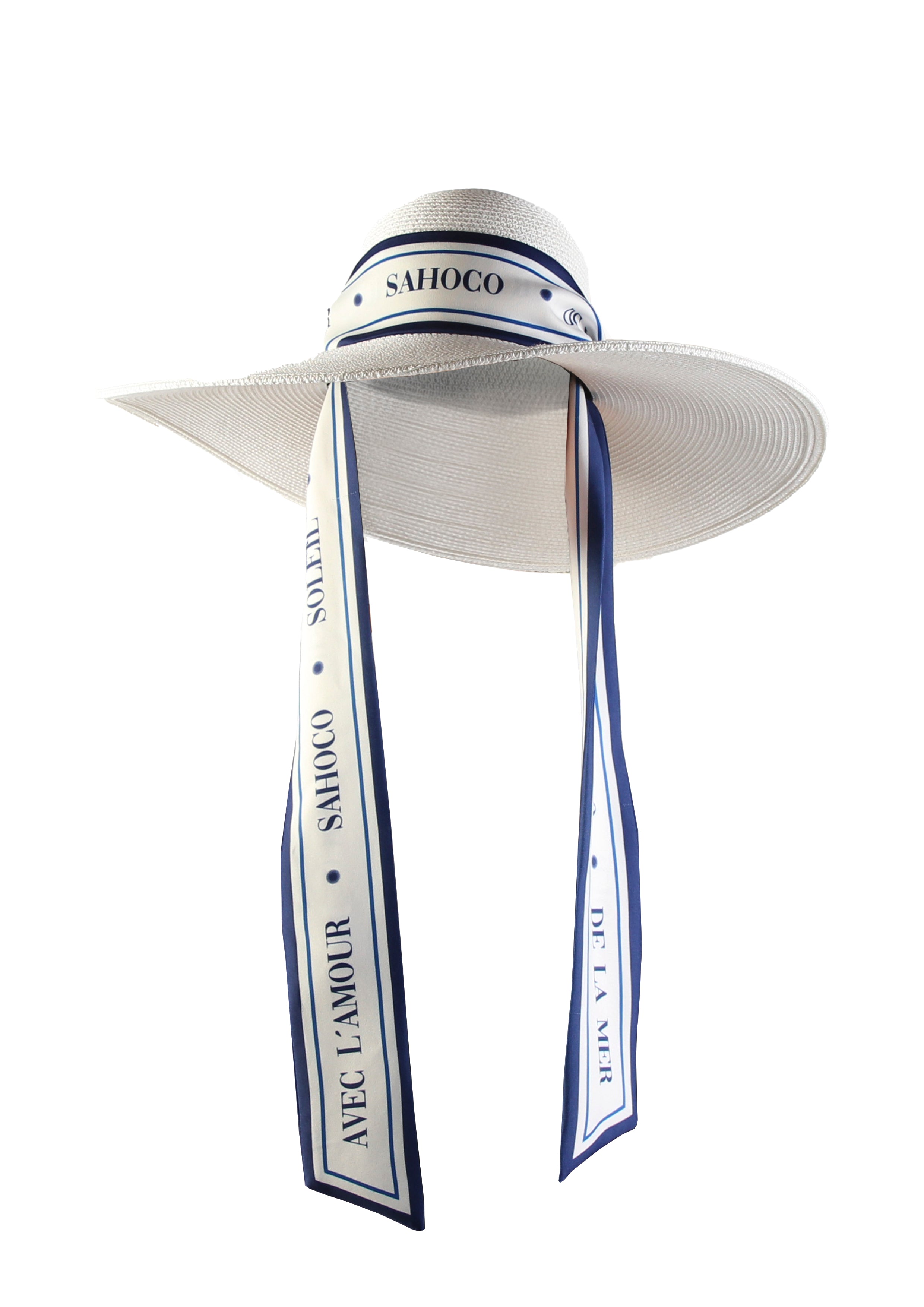 Chapéu com fita de atar