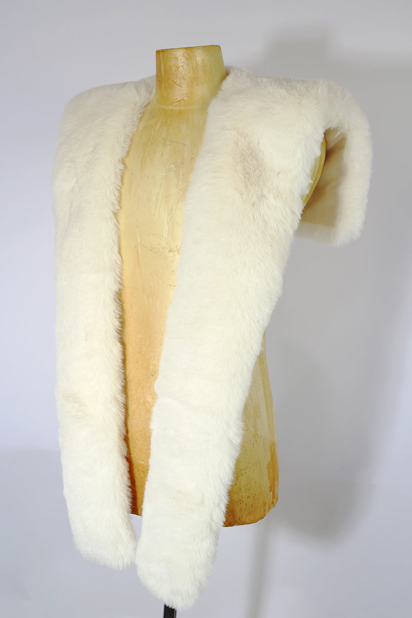 Gola de pelo sintético