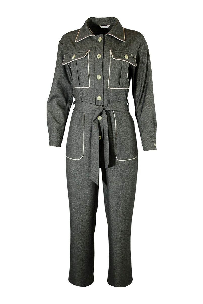 Macacão bolsos debruados em contraste