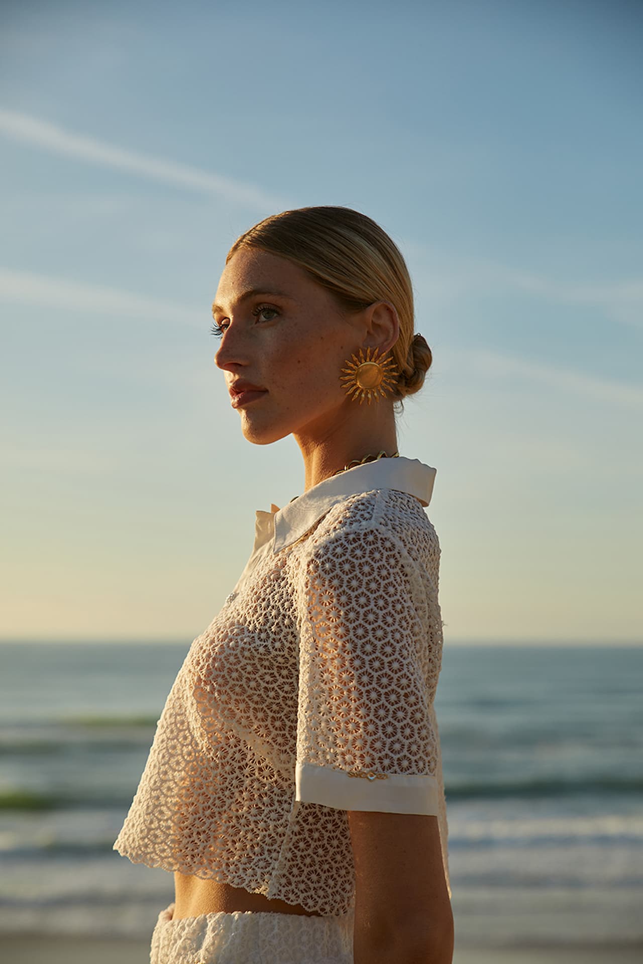 Polo cropped de renda