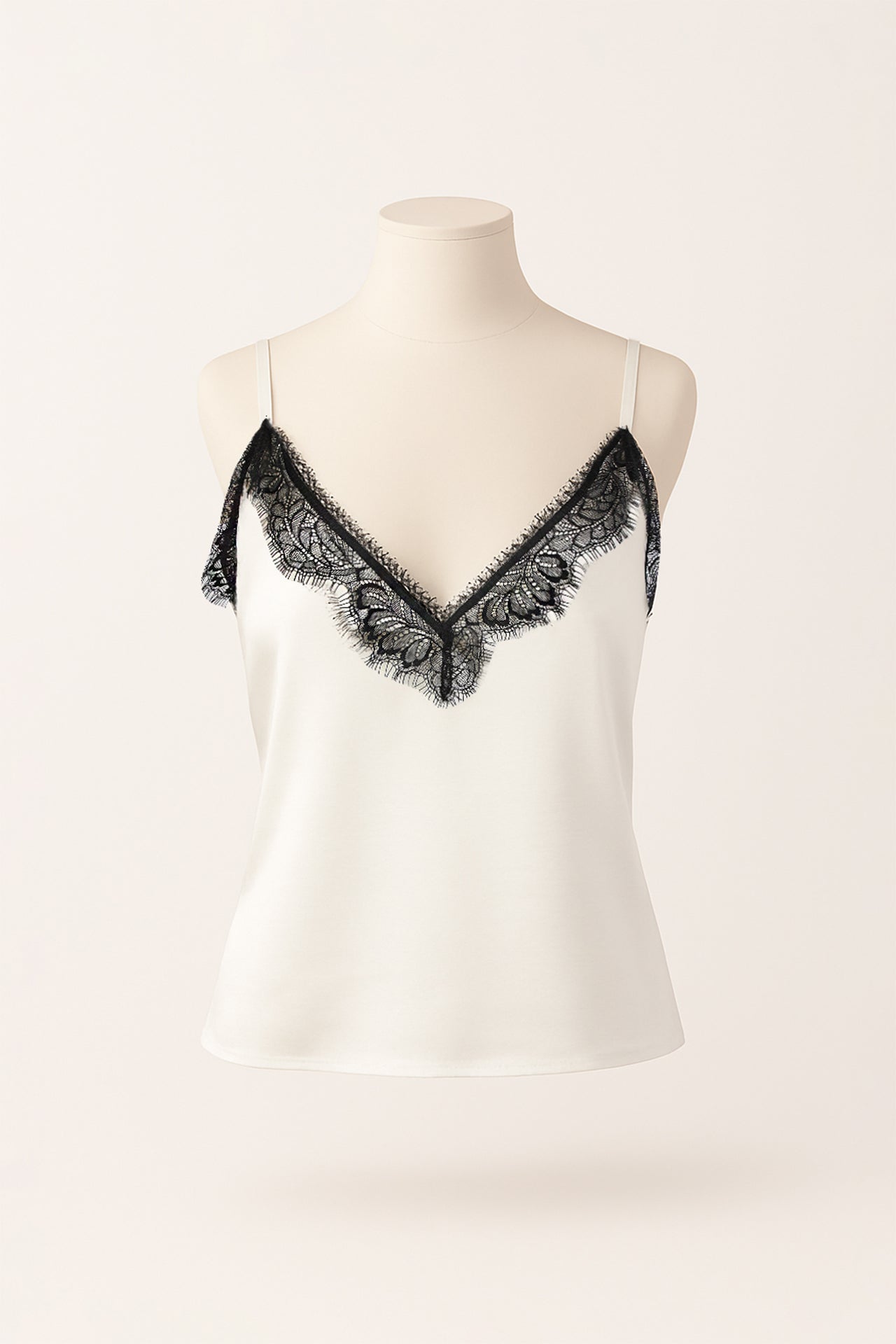 Top em Cetim com Renda