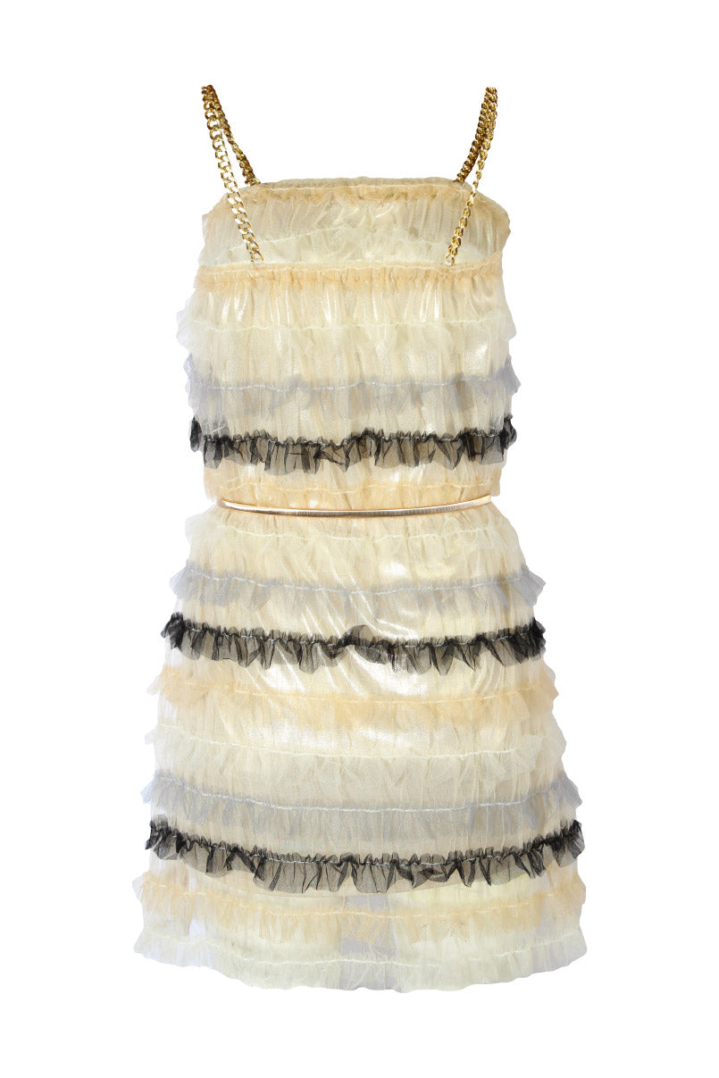 Vestido em Tule com Cinto