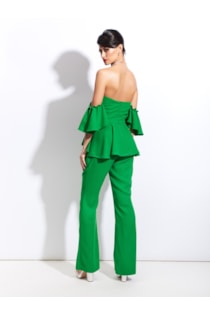 Jumpsuit with uncovered shoulders and frills