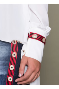 Shirt with frills and cuffs