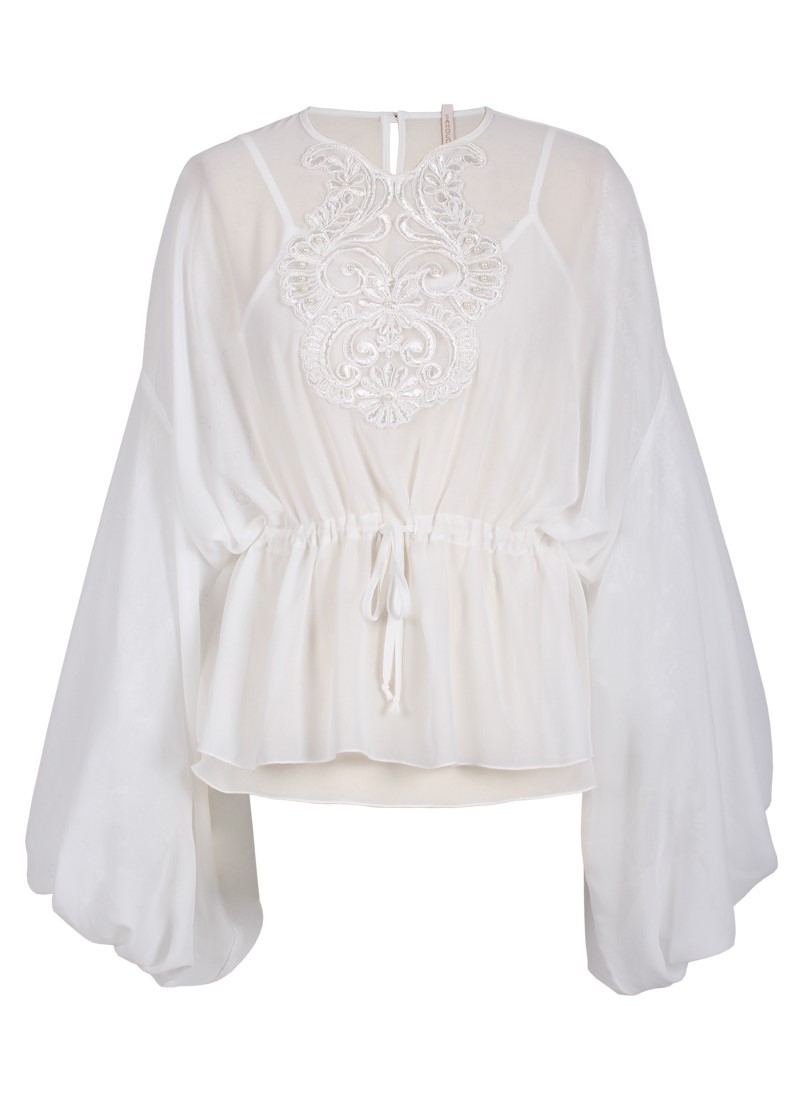 Blusa com cintura ajustada