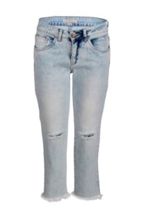 Pants with frayed hem
