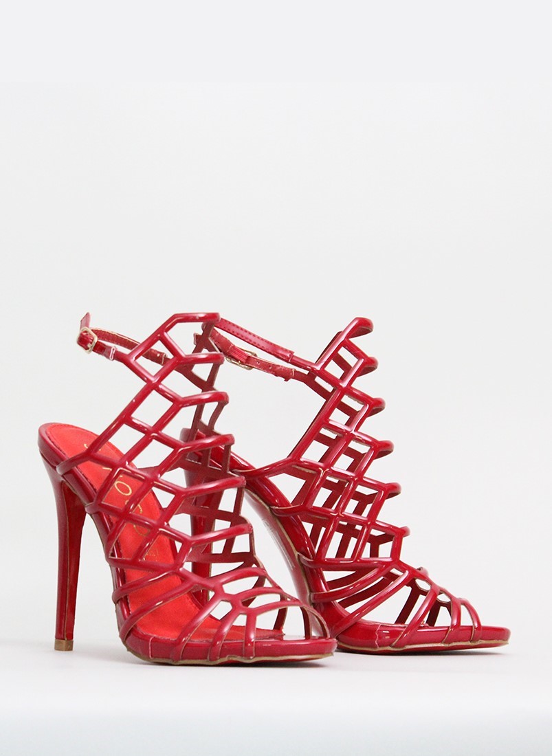 Heeled sandal with straps