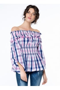 Blusa com ombros descobertos