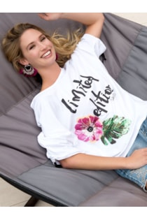 Camiseta con estampado brillante