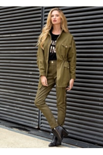 Abrigo Parka con detalles