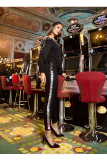 Pantalón con detalle en lentejuelas