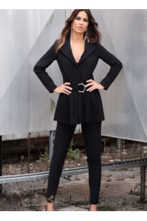 Pantalón básico con botones