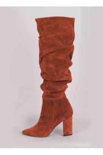 Bota cano alto enrugada