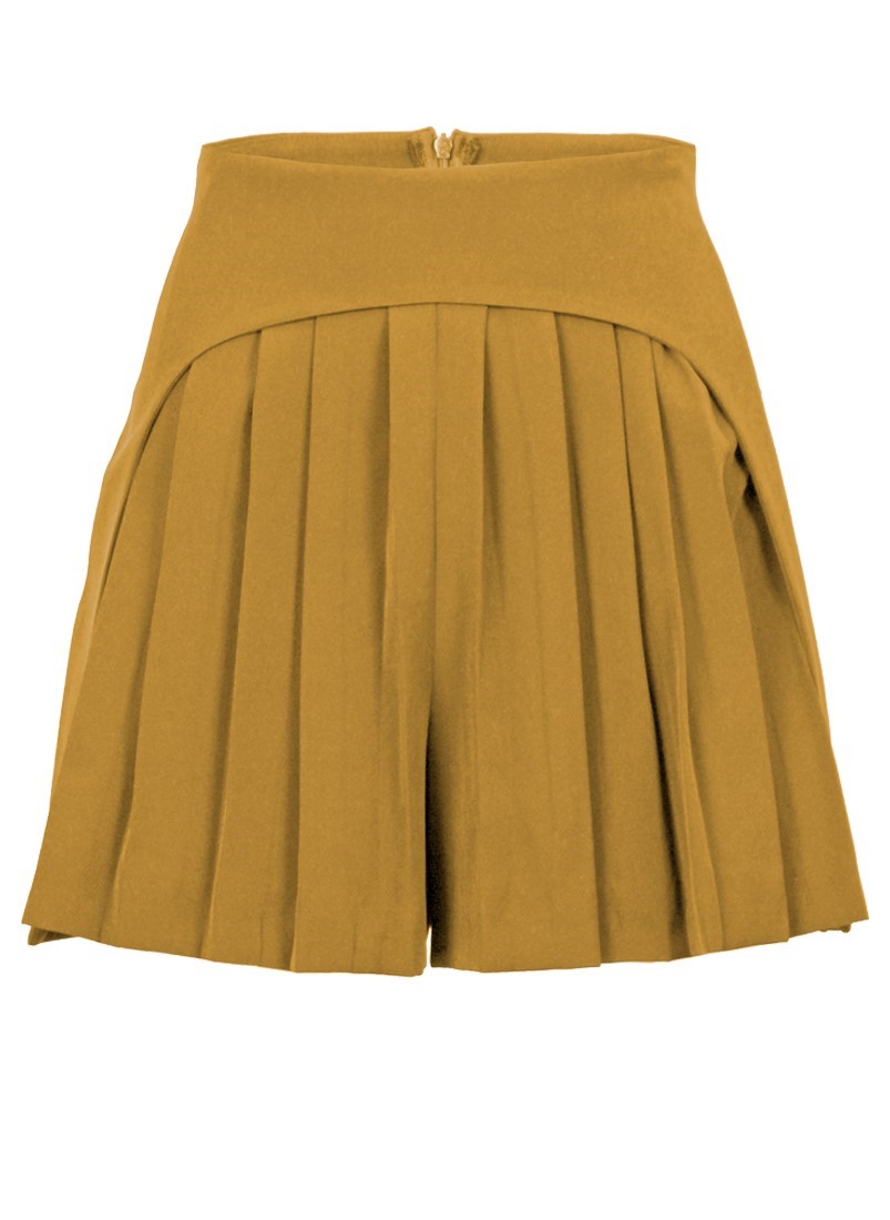 Shorts with pleated detail