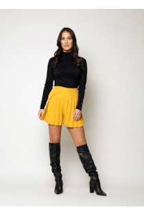Pantalones cortos con detalle plisado