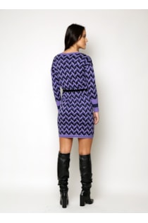 Vestido con escote pico con cinturón