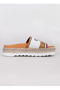 Flip-flopper con tachuelas