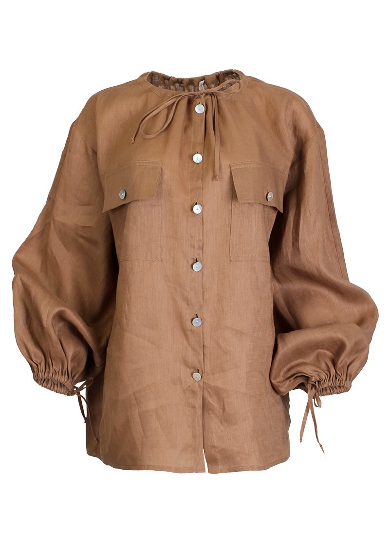 Linen blouse with buttons