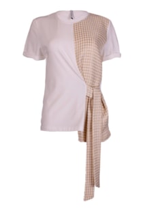Camiseta con nudo