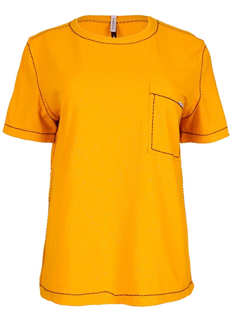 T-shirt with contrast stitching